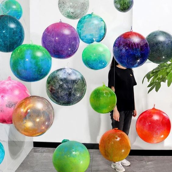 Balloons to Resemble Planets