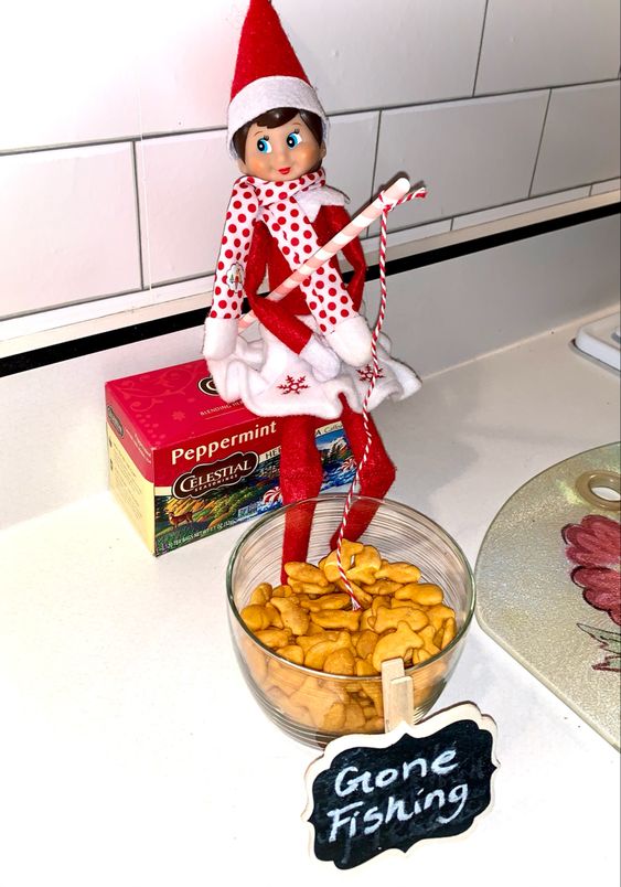Elf on a Shelf “Fishing” for Goldfish Crackers