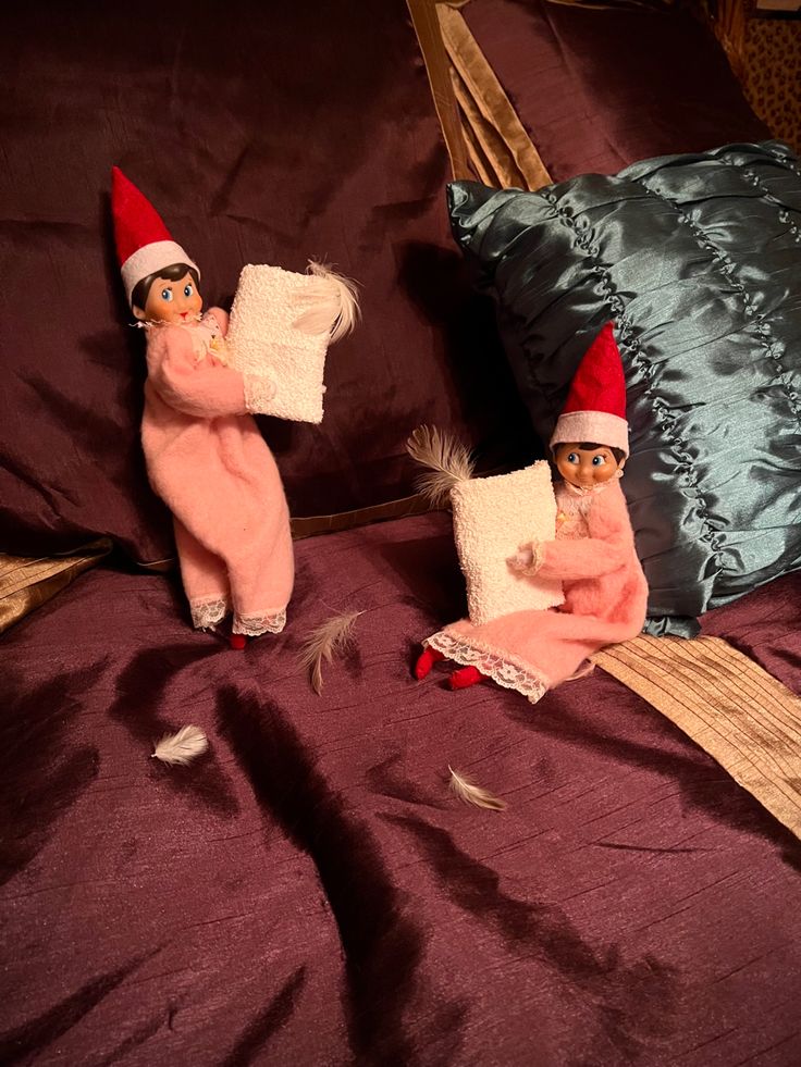 Pillow Fight From Elf on a Shelf