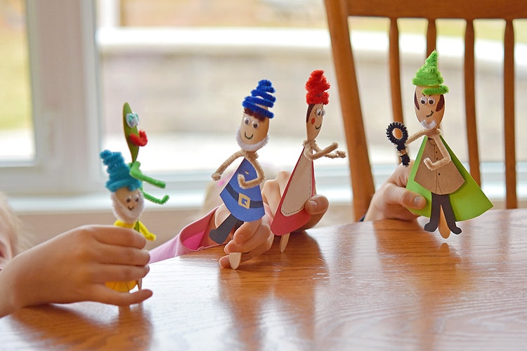 Pipe Cleaner Sherlock Gnomes Wooden Spoon Puppets