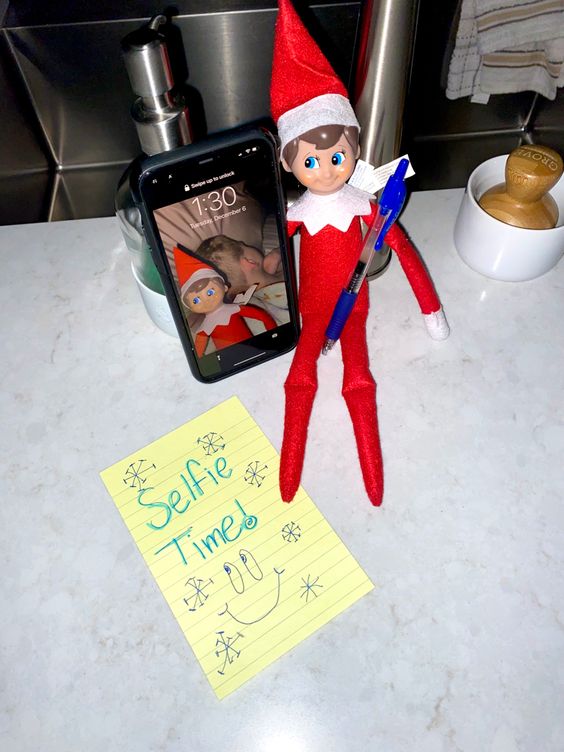 Selfie Time with Elf on the Shelf