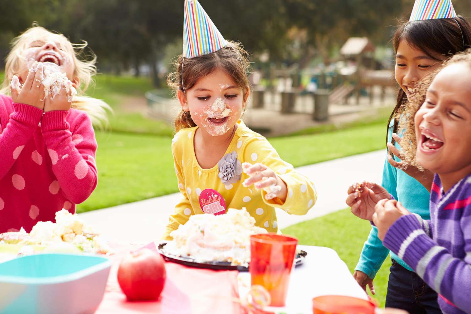 40 Toddler Activities for Indoors and Outdoors