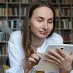 The Convenience and Flexibility of Mobile Reading Apps