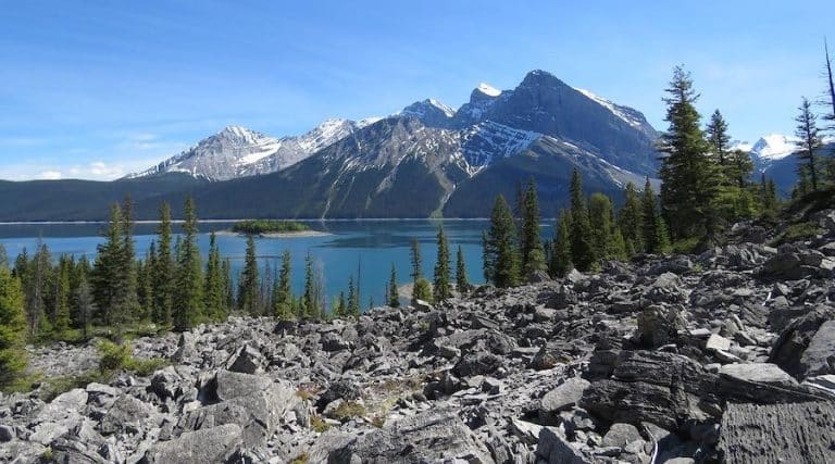 Adventure Awaits: Rocky Mountain Canada Exploration