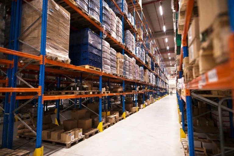 Guide to Warehouse Cross-Docking: Benefits and Drawbacks