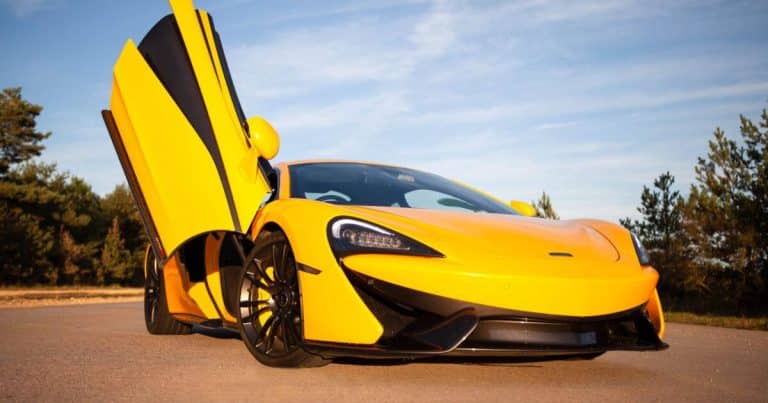 Gear Up for Speed: Your Guide to WonderDays Supercar Thrill