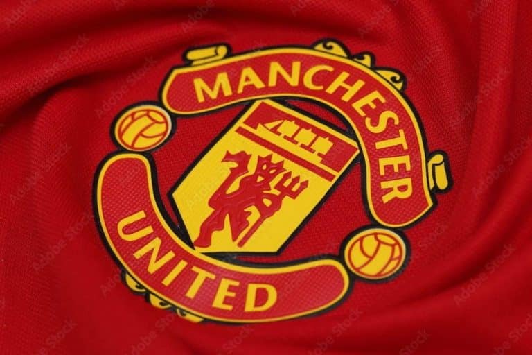 How Can a Man United Kit Express the Admiration You Feel for the Red Devils