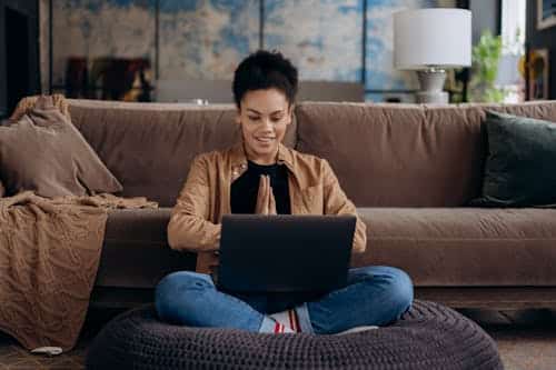 The Smart Way to Grow: Why Online Education Works for Career Goals