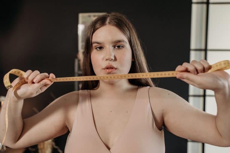 Navigating Breast Volume Fluctuations in Pumping Bra Fit